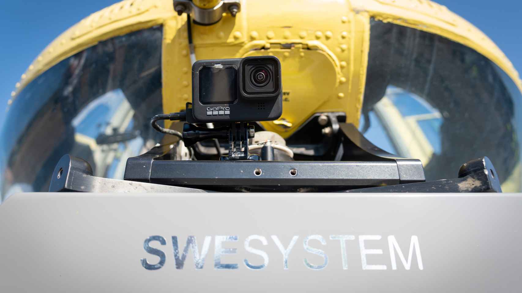 Inspección en helicóptero del cableado de Endesa.