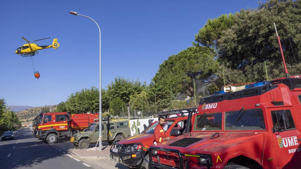 Efectivos de la UME llegan al incendio de Cebreros.