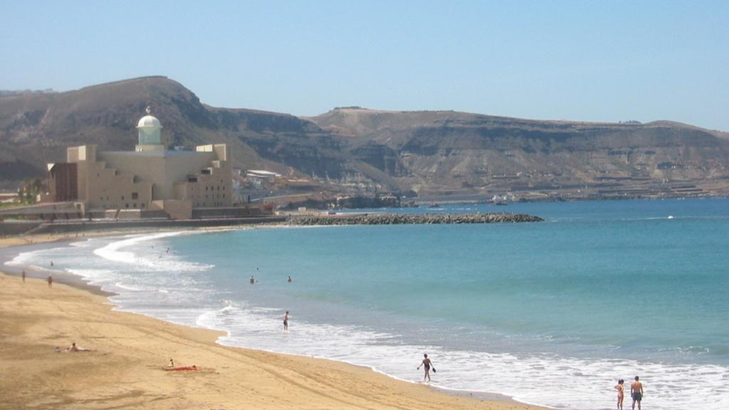 Playa de las Canteras (Gran Canaria). Foto: Observante