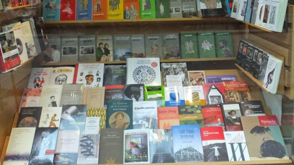 Ejemplares en la caseta de una Feria del Libro