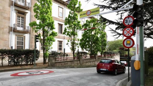 Entrada al Túnel de María Pita en A Coruña.