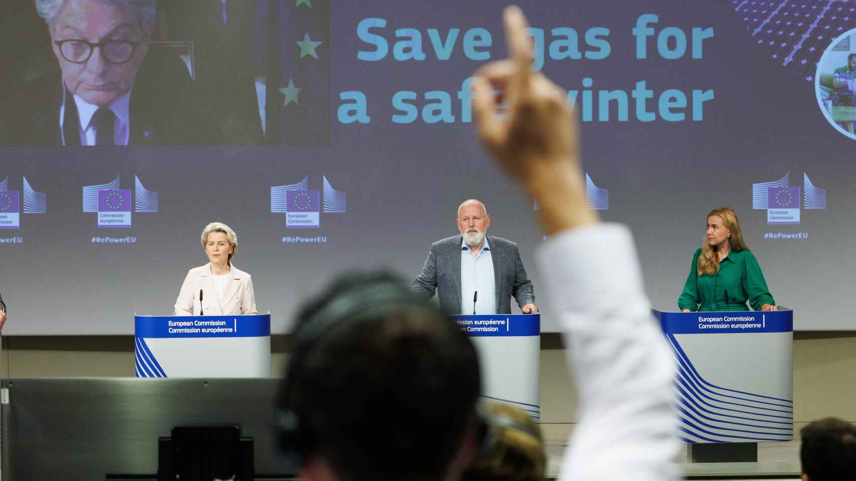 Bruselas pide a todos los países campañas de ahorro energético