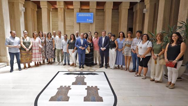 Foto de familia en la presentación de Manchegos y Manchegas de la Feria 2022 de Albacete