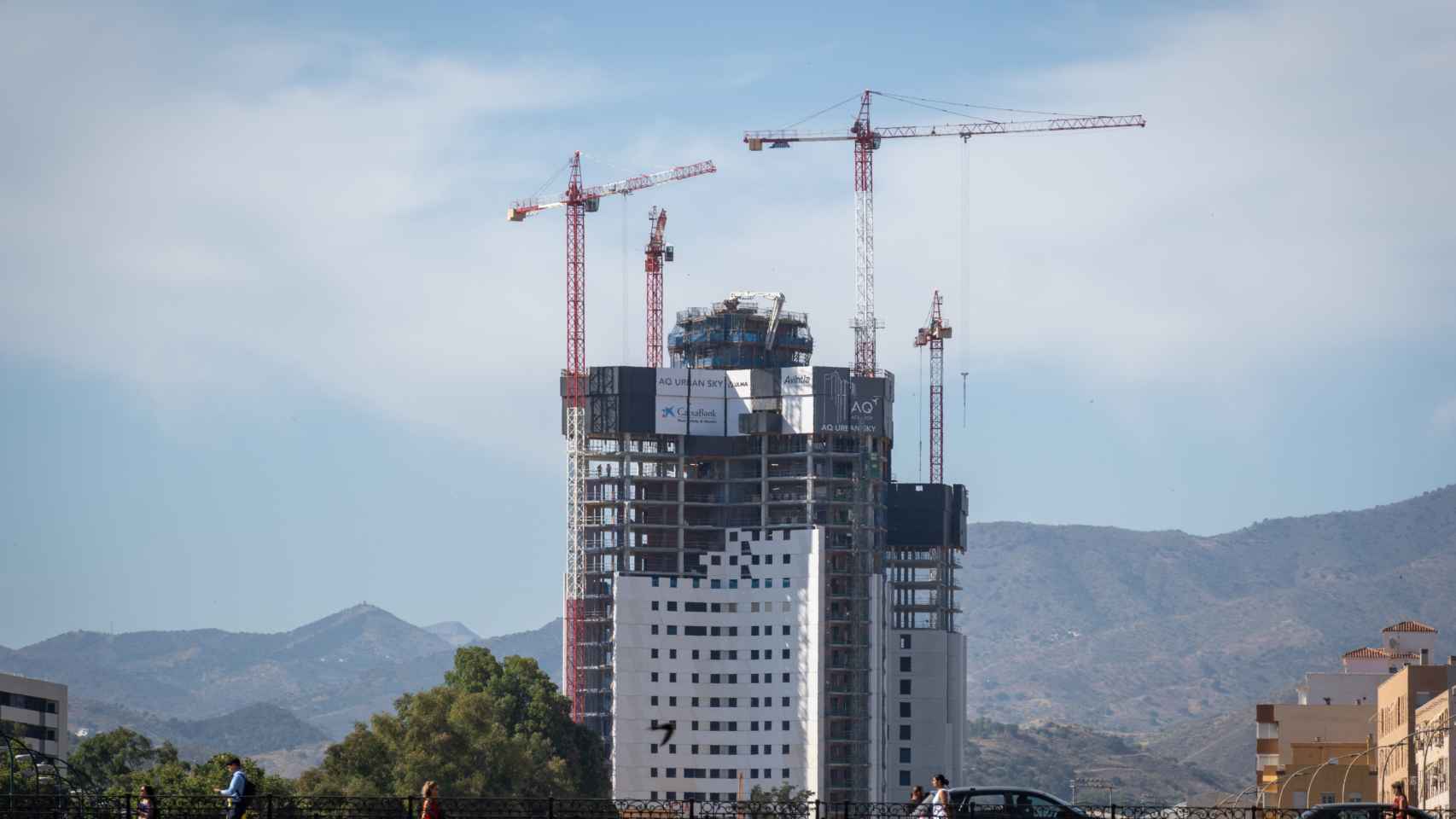 Imagen de los trabajos de construcción de las torres de 30 plantas en Málaga.