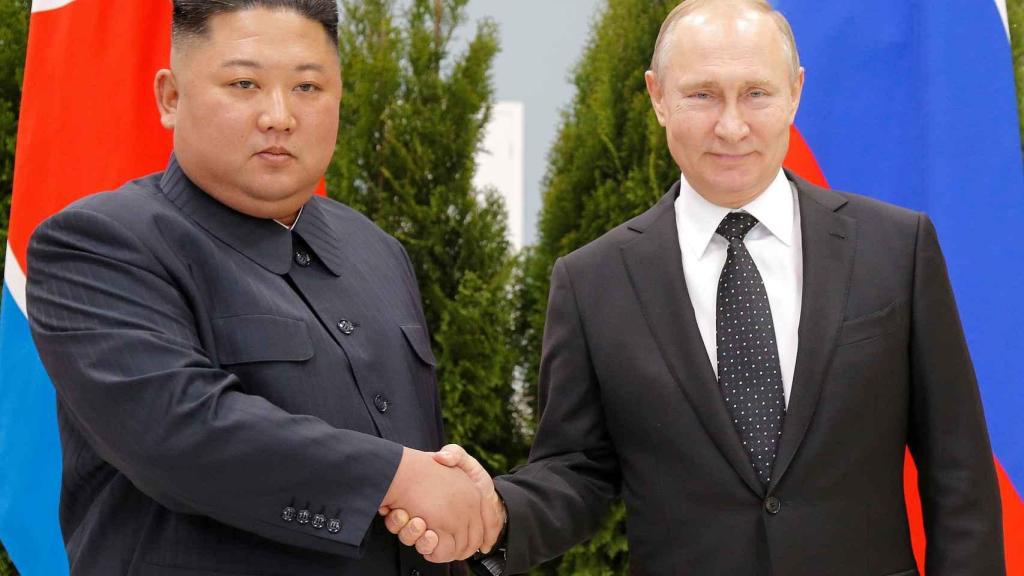 Kim Jong-un y Vladímir Putin en una foto de archivo de 2019.