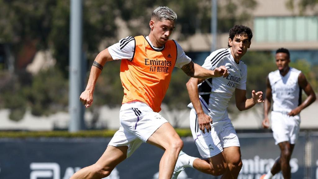 Fede Valverde, durante un entrenamiento en Los Ángeles.