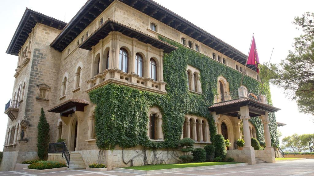 Vista general del Palacio de Marivent, construido en 1925.