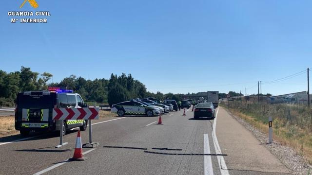 Imagen de archivo de un control de la Guardia Civil en Valladolid.