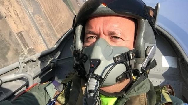 ICAL. Roberto Salazar a los mandos de un C-101 durante su destino en la Academia General del Aire en la Base de San Javier, Murcia