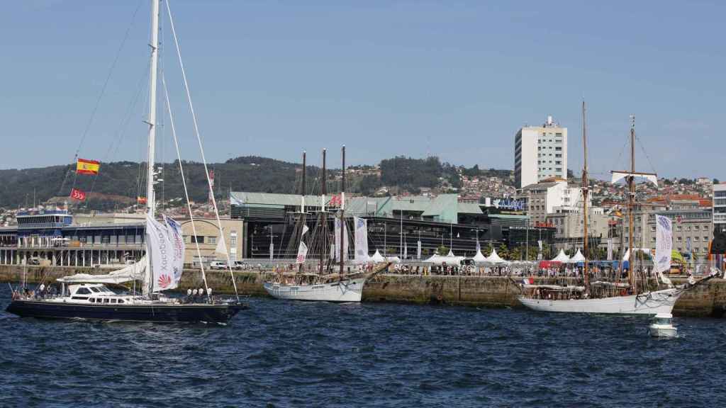 Llega al Muelle de Trasatlánticos de Vigo la regata de la Ruta Xacobea Iacobus Maris.