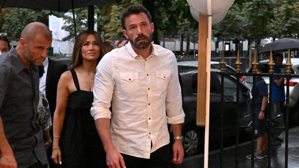 Jennifer Lopez y Ben Affleck durante su primer viaje como esposos.