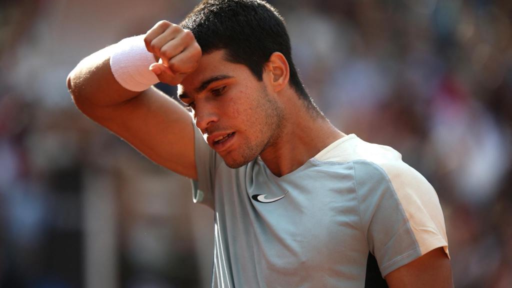 Carlos Alcaraz durante la final del ATP 500 de Hamburgo