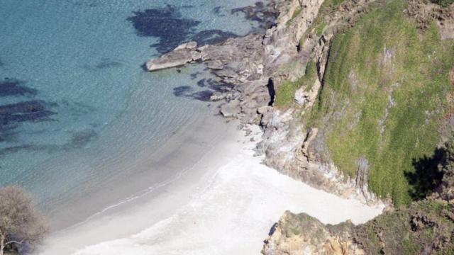 La playa de Canabal en la que se produjo el incidente.