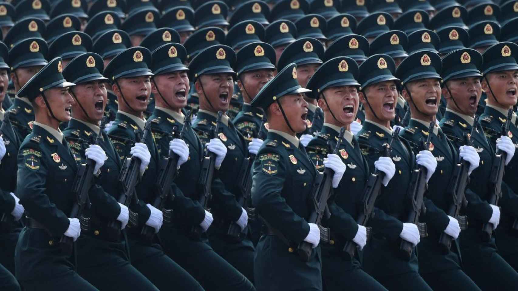 Militares del Ejército de China durante un desfile.