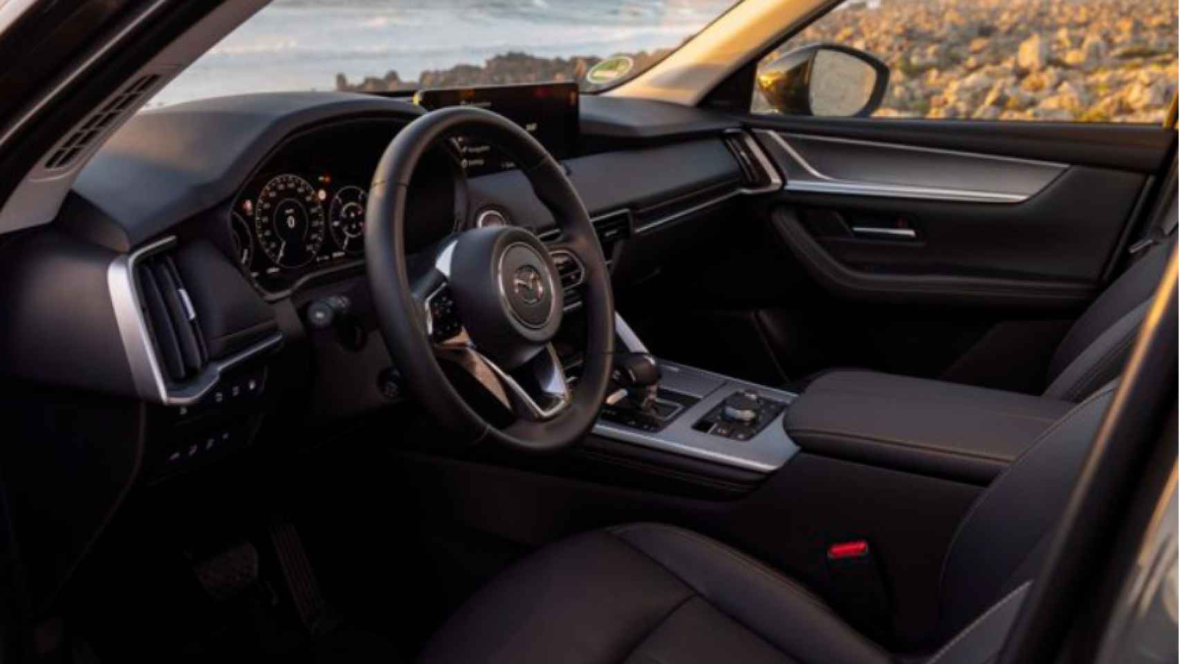 Interior del nuevo Mazda CX-60.