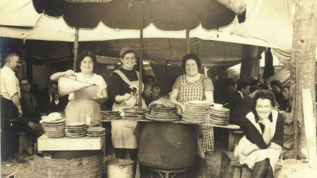 Fotografía de archivo de una de las primeras ediciones de la Festa do Pulpo