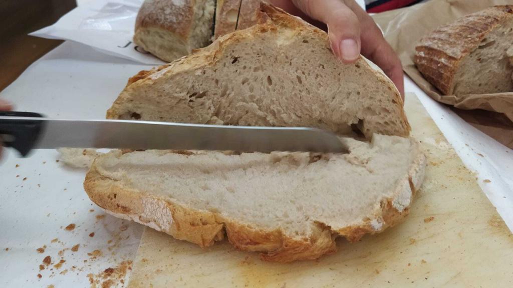 Un pan de hogaza comprado en Pan.Delirio.