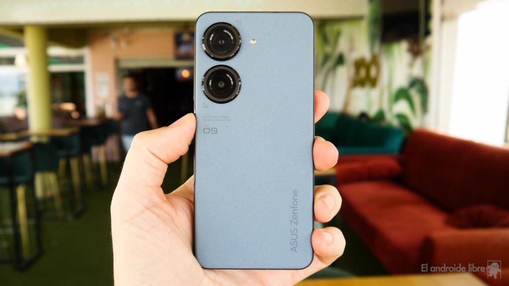 ASUS Zenfone 9