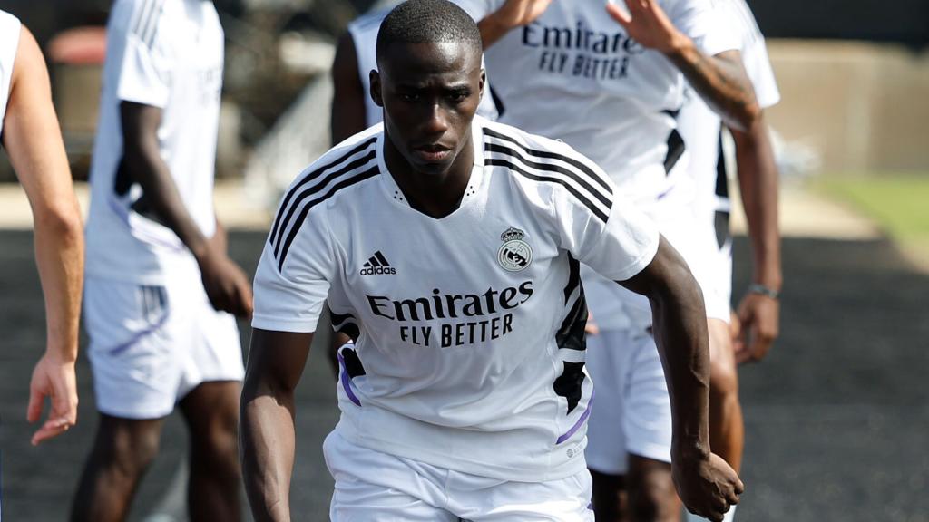 Ferland Mendy durante un entrenamiento