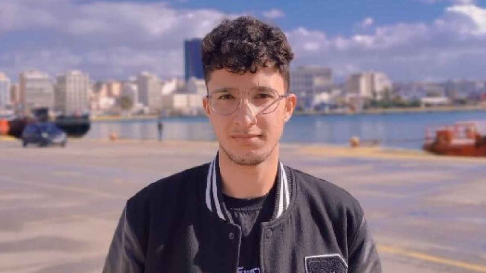 Wais Mohammadi, el joven afgano que logró llegar a Grecia tras una travesía con solo 18 años