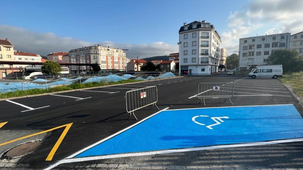 Cedeira (A Coruña) cuenta con 31 nuevas plazas de aparcamiento tras el campo de fútbol