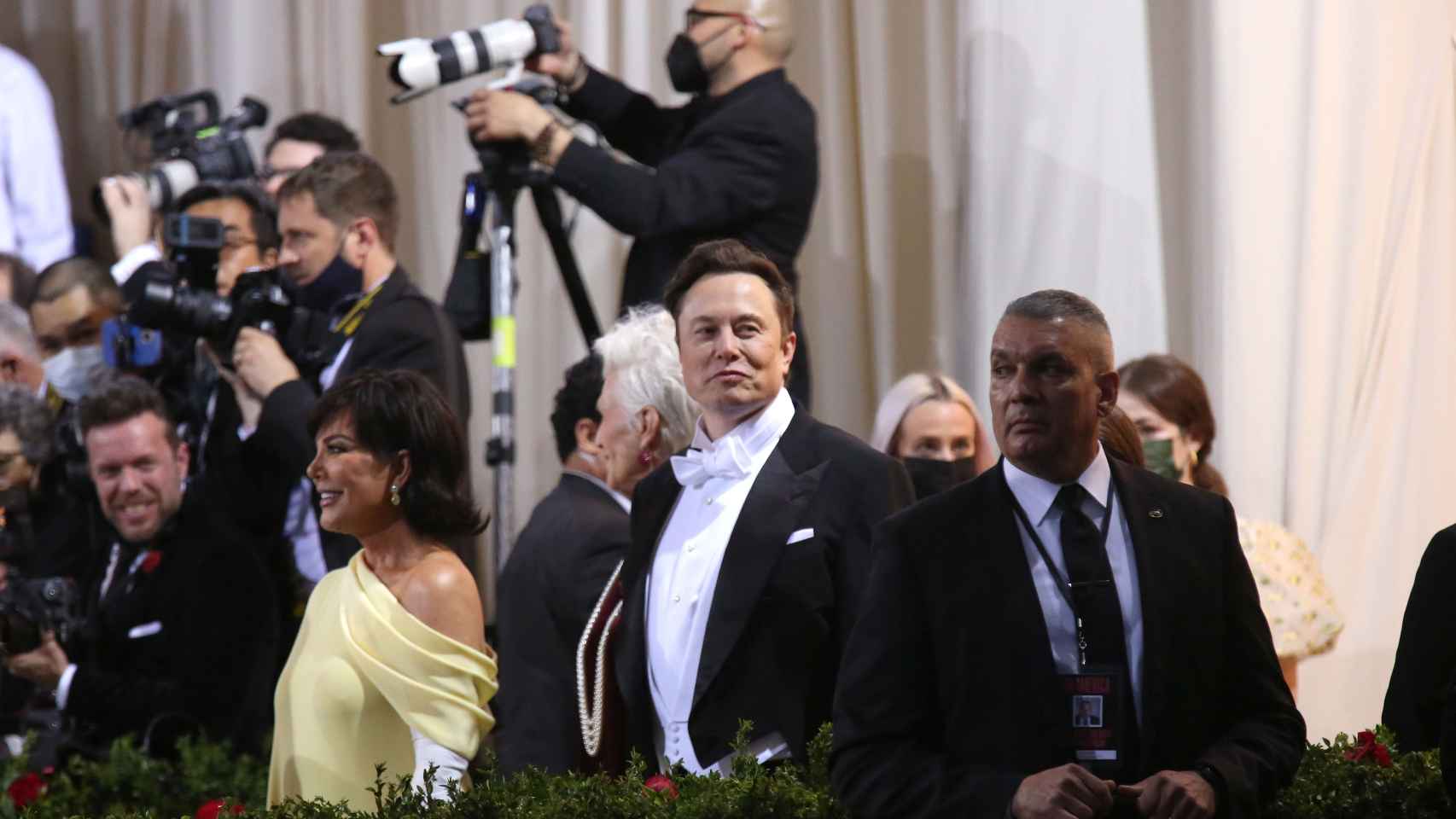 Elon Musk a su llegada a los premios Met de 2022