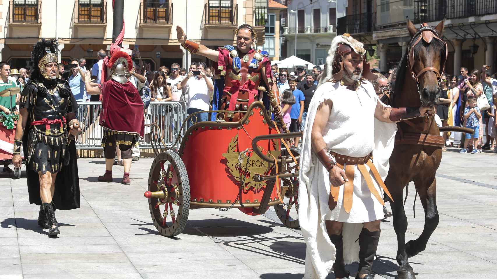 Astorga celebra su tradicional fiesta de Ástures y Romanos, declarada de interés turístico regional