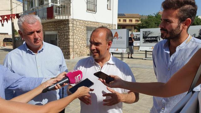 Pablo Bellido junto a José Luis Vega y Borja Castro