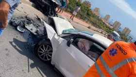 Accidente mortal por la colisión frontal de dos turismos en Algarrobo