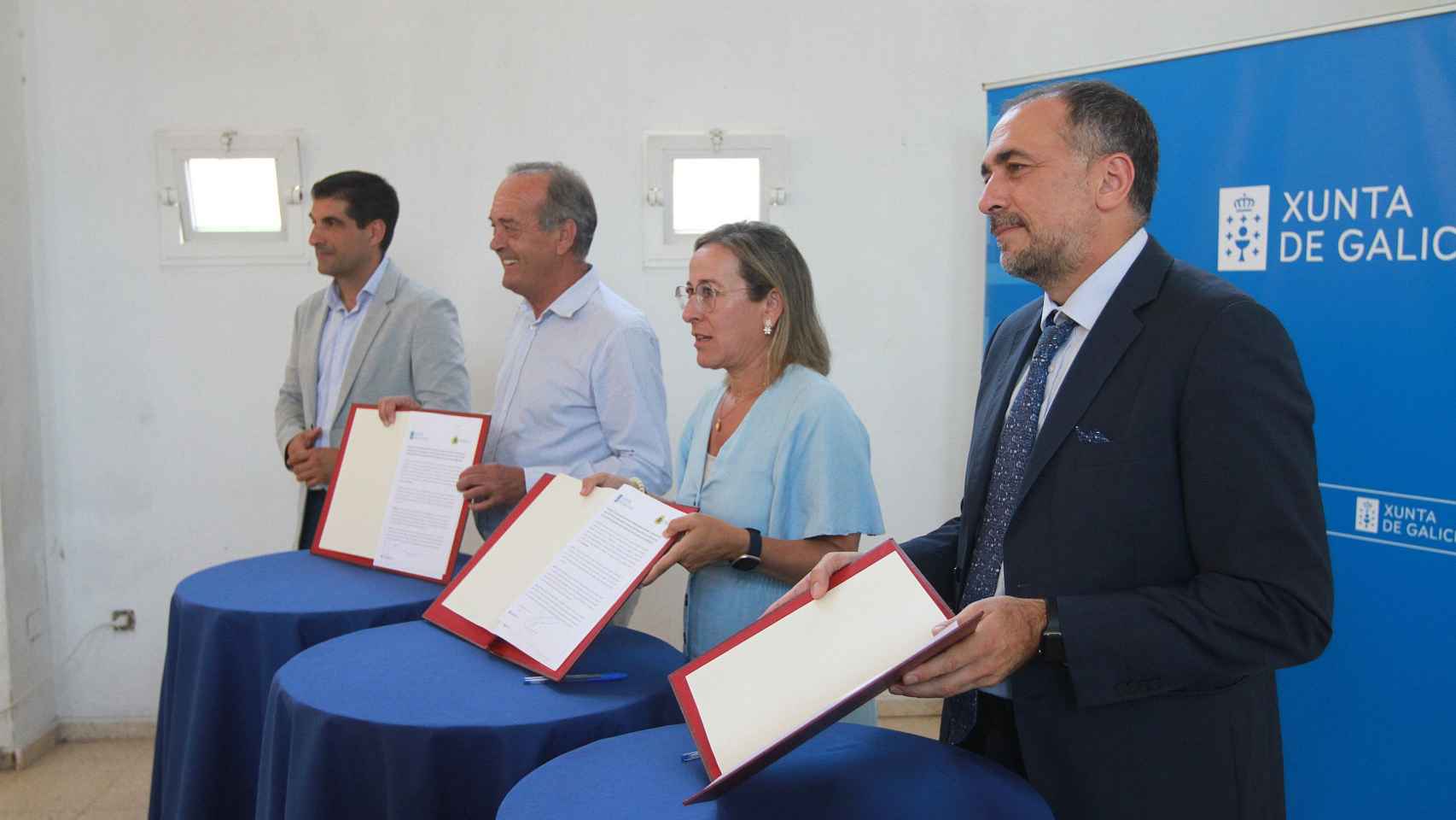 Firma del protocolo de colaboración entre la Xunta y el Concello de O Carballiño.
