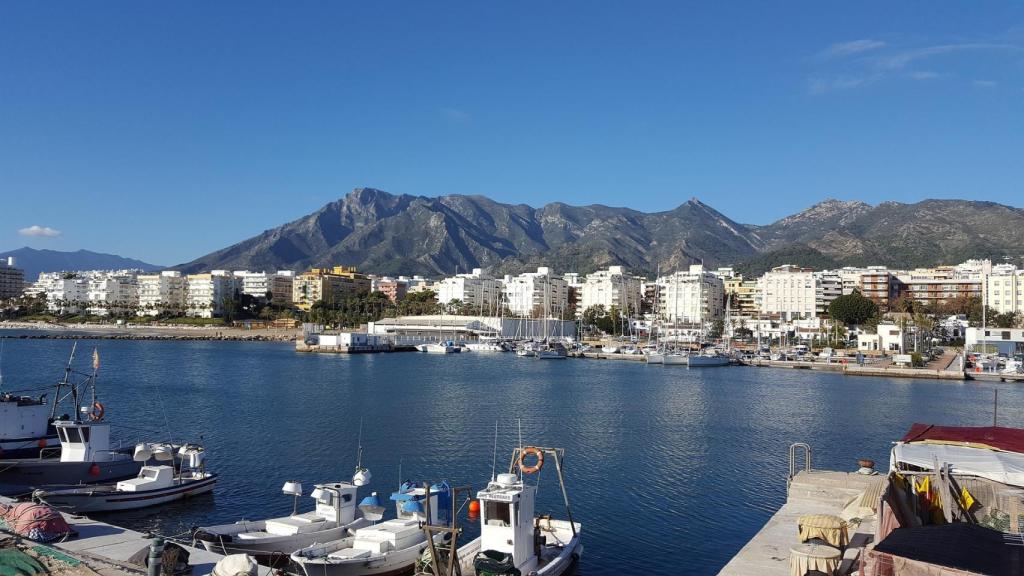 Vista del puerto de Marbella.