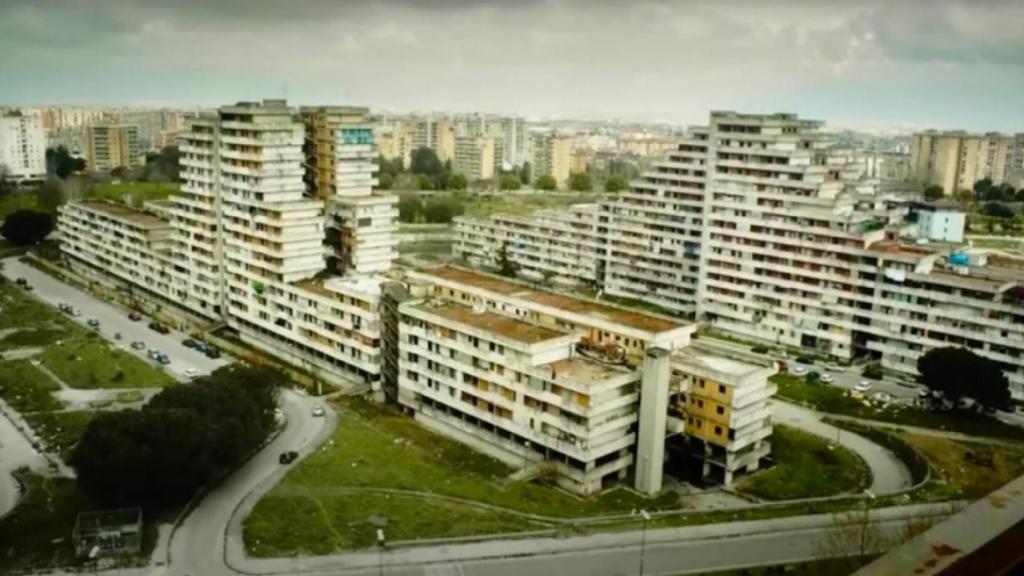 Las famosas velas de Scampia de Nápoles, el lugar de Europa donde más droga se vendía a principios de los 2000.