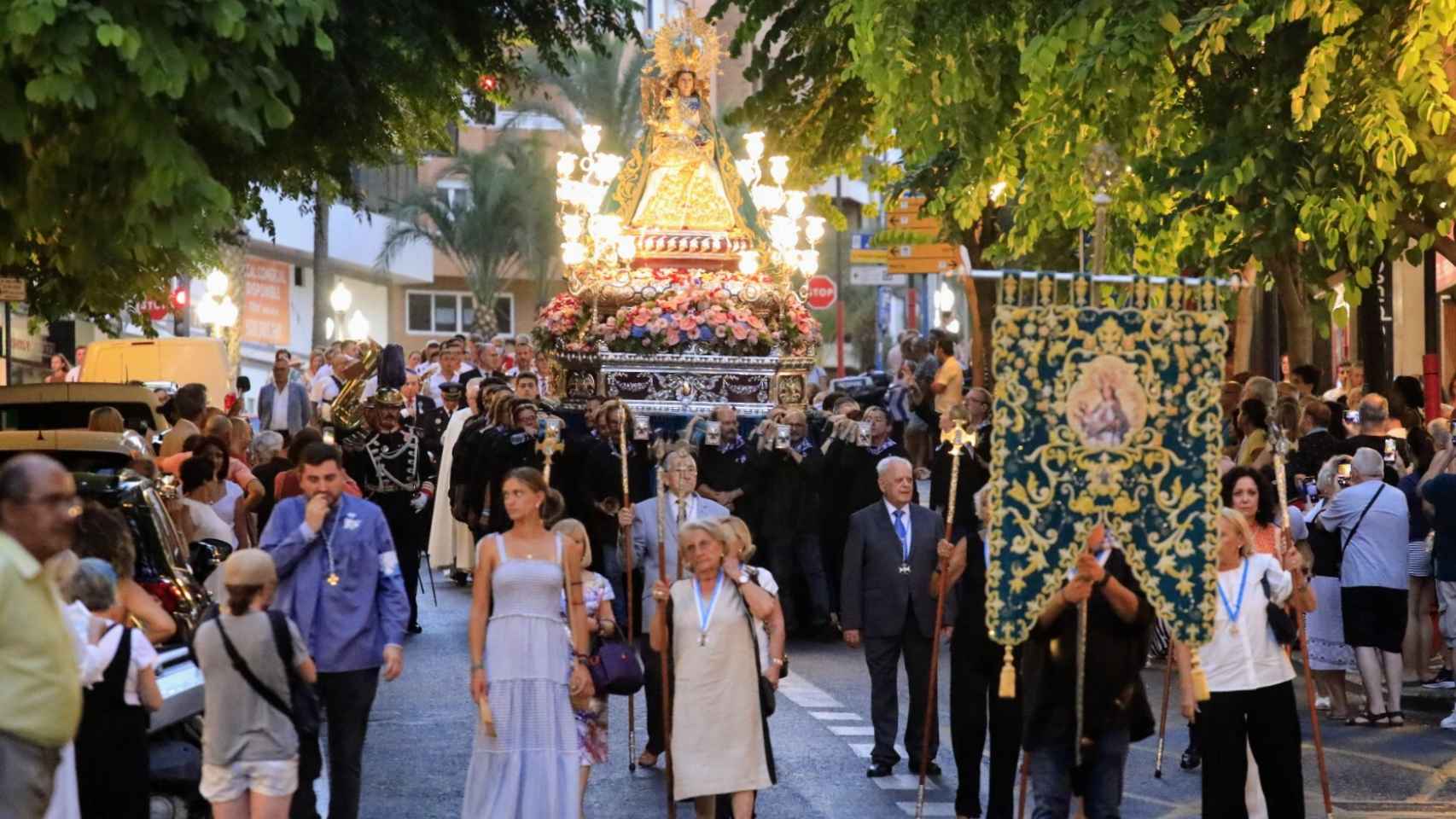 Procesión a la Patrona de la Virgen del Remedio, Alicante.