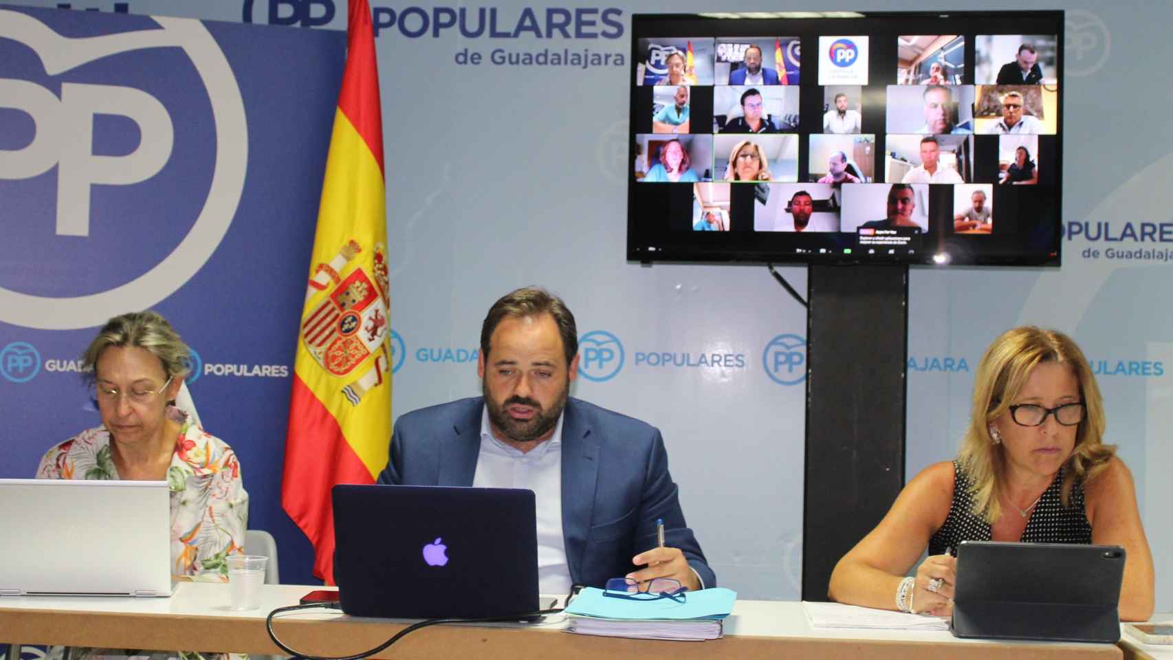 Núñez pide habilitar las Cortes de Castilla-La Mancha en agosto para debatir sobre economía