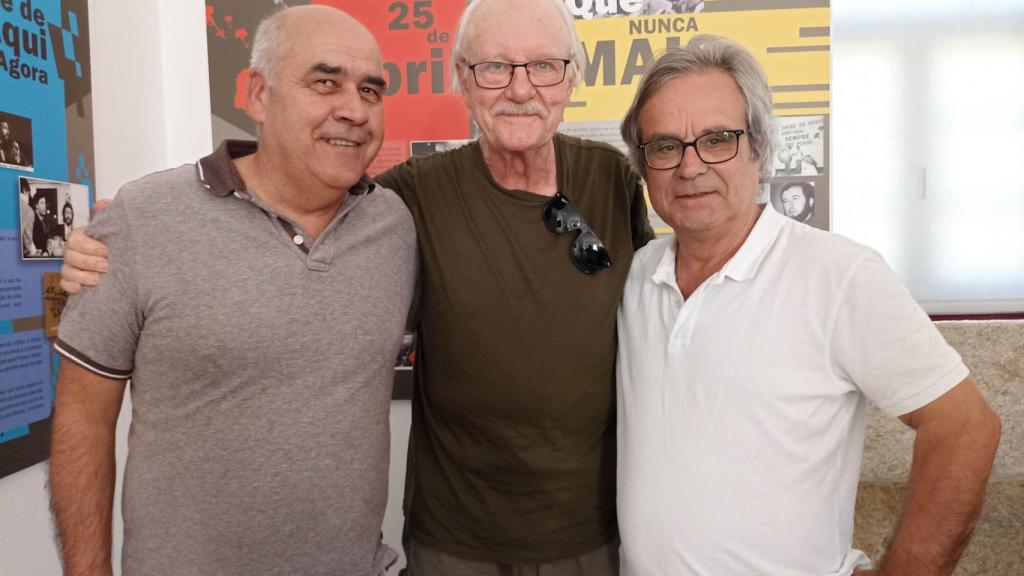 Mario Correia, a la derecha, junto al presidente de Inatel, a la izquierda