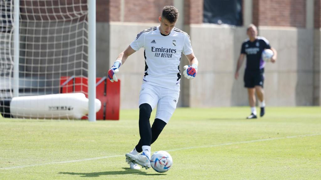 Luis López durante un entrenamiento con el Real Madrid.