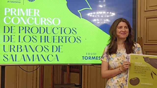 La concejala de Medio Ambiente, Parques y Jardines, Miryam Rodríguez, presenta el concurso