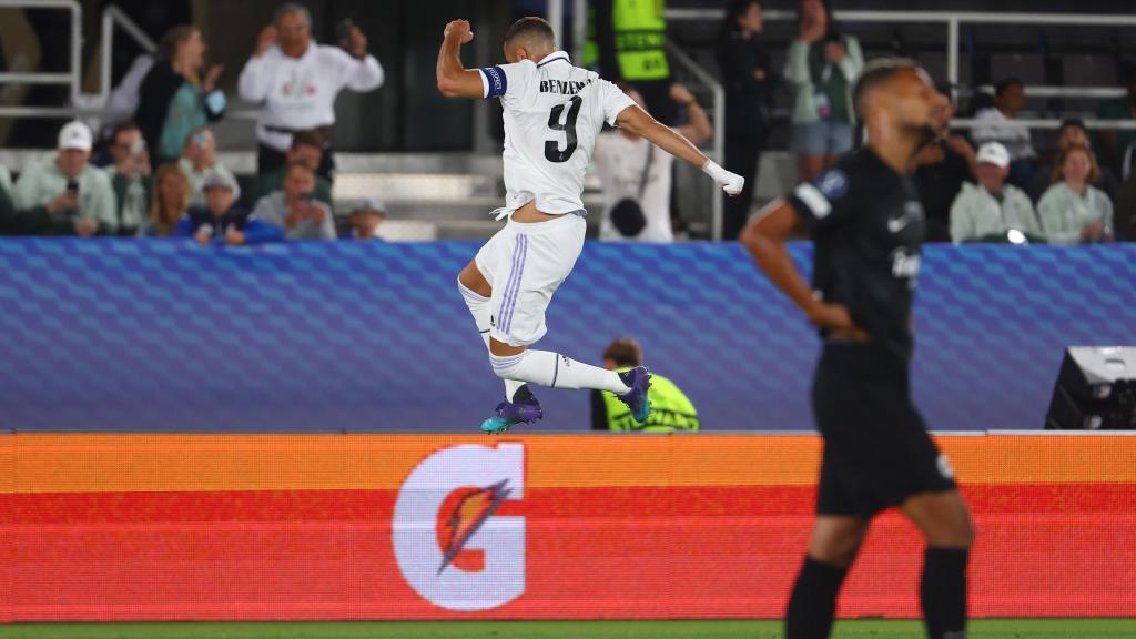 Celebración de Karim Benzema de su gol en la Supercopa de Europa 2022