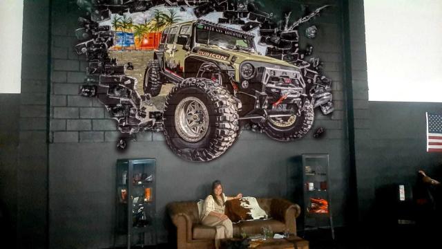 Mural de la empresa 'Roco 4x4 España' realizado por Ana González