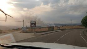 Declarado Nivel 2 en un incendio forestal de La Fregeneda por el corte de la carretera CL-517