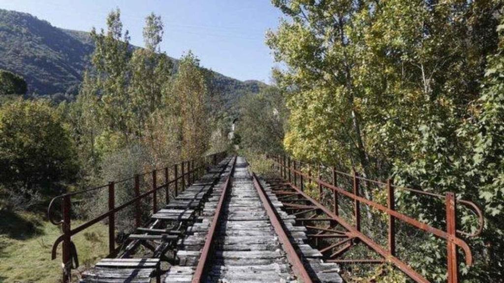 Vías de tren antiguas.