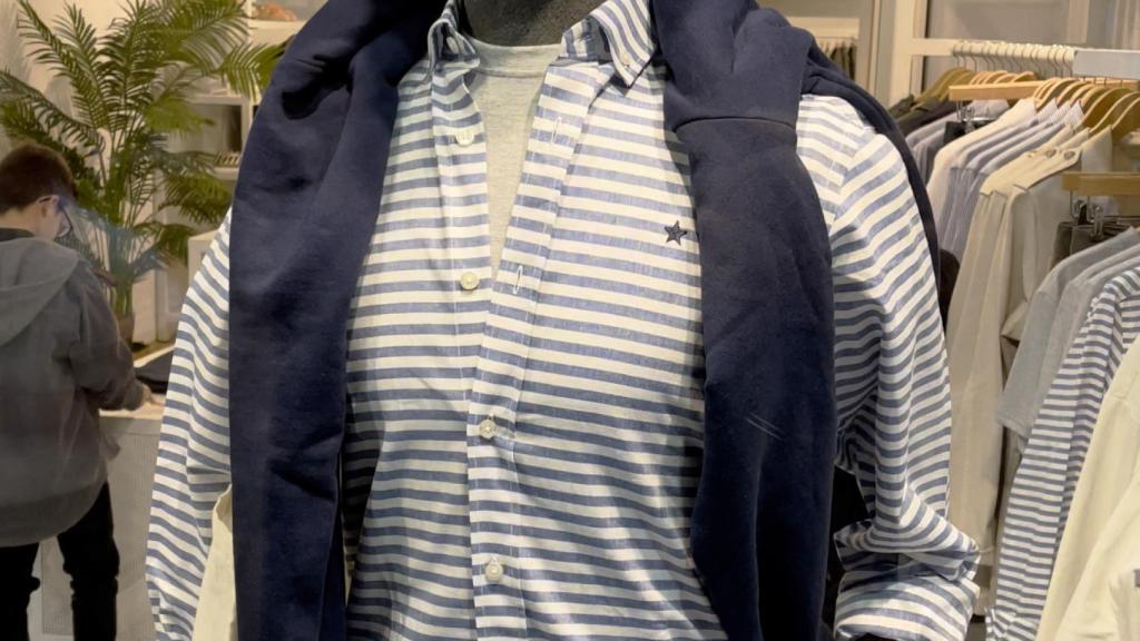 Maniquí con ropa de Díscolo