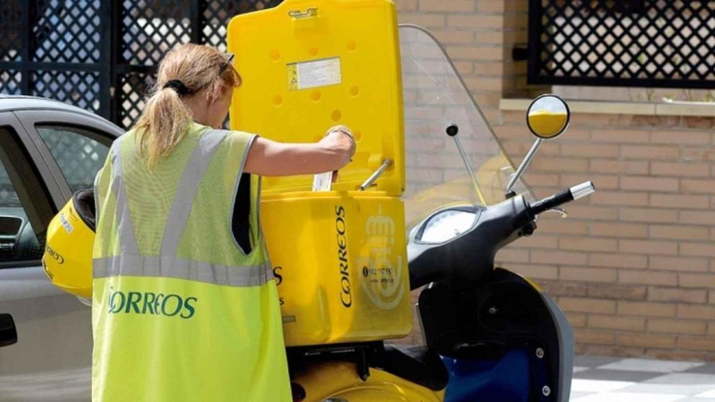 Repartidora de Correos.