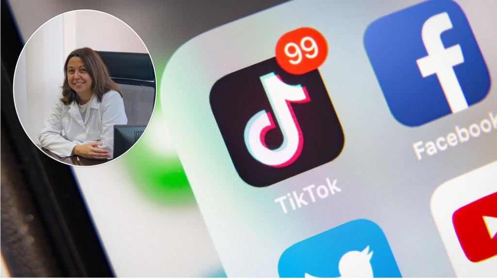 La doctora Manchón entre un móvil con notificaciones de Tiktok