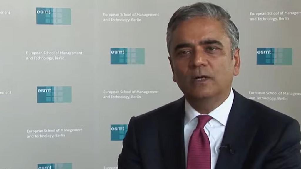 El expresidente del Deutsche Bank, el británico-indio Anshu Jain.