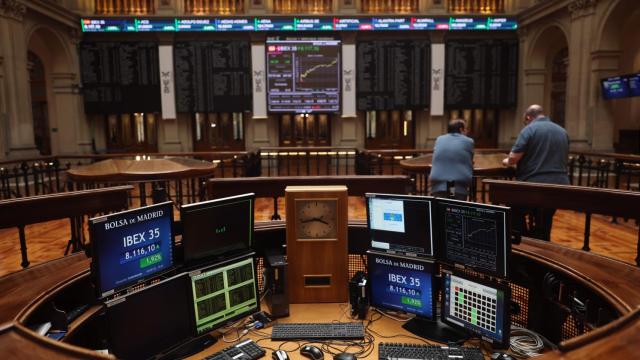 Interior del Palacio de la Bolsa de Madrid.