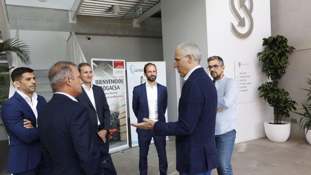 Visita del Clúster da Función Loxística de Galicia y el conselleiro de Economía a IATECC.