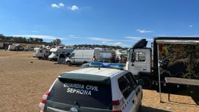 El Seprona de la Guardia Civil controlando la rave ilegal en Agusino (Zamora)