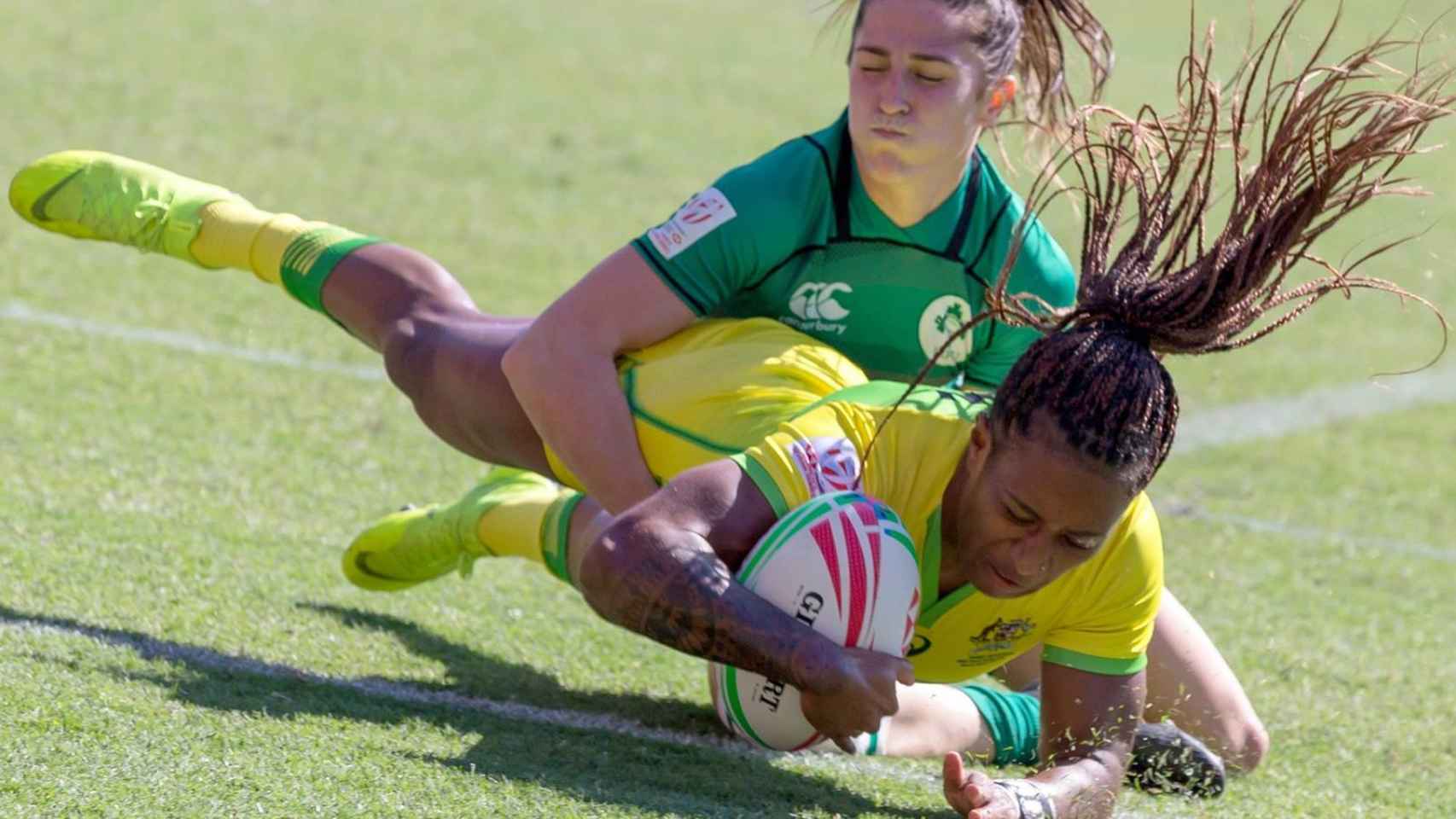 Ellia Green durante un partido de rugby con la selección de Australia