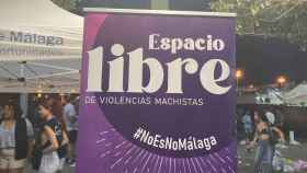 Punto Violeta en la explanada de la juventud de la Feria de Málaga.
